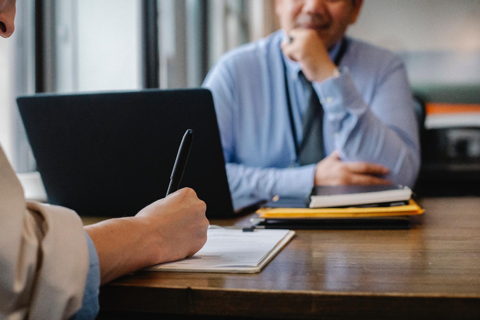 Registro de contratos: ¿por qué es una herramienta fundamental para resguardar los derechos de los odontólogos?